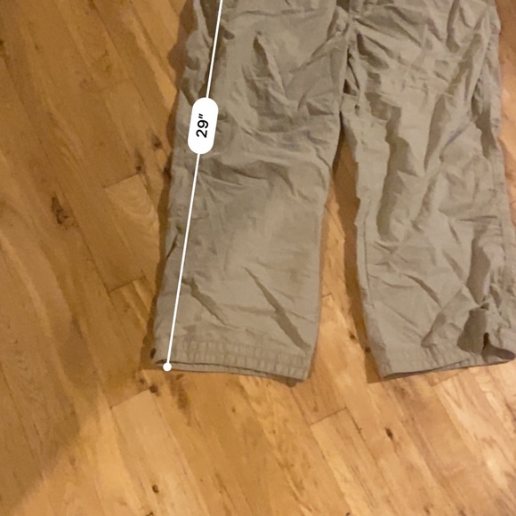 Hiking capris - Picture 8 of 12